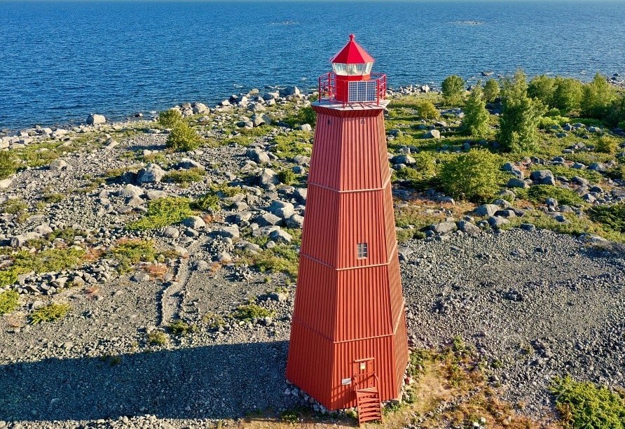 helt röd fyr